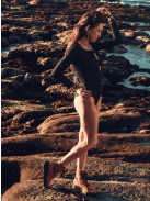 Black Onyx hosszú ujjú egyrészes fürdőruha